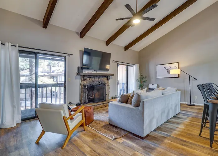 2 White Mountain Condos! 1/2 Mi To Country Club Holiday home *