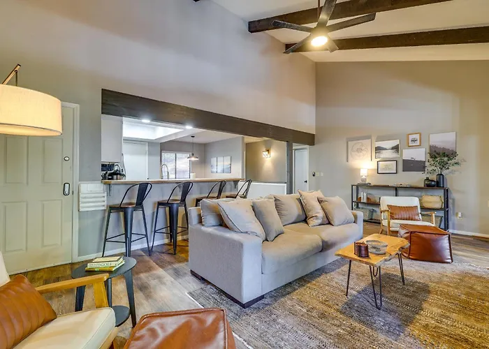 2 White Mountain Condos! 1/2 Mi To Country Club *