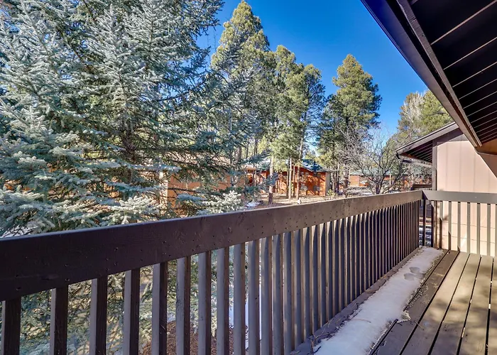 Holiday home 2 White Mountain Condos! 1/2 Mi To Country Club